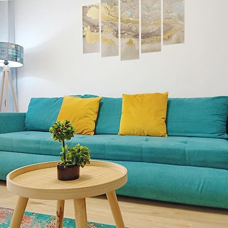 Sunshine - New & Quiet 1Br Apt, Business Area, Close To Airport, Highway A3, Subway Bukarest Exterior foto
