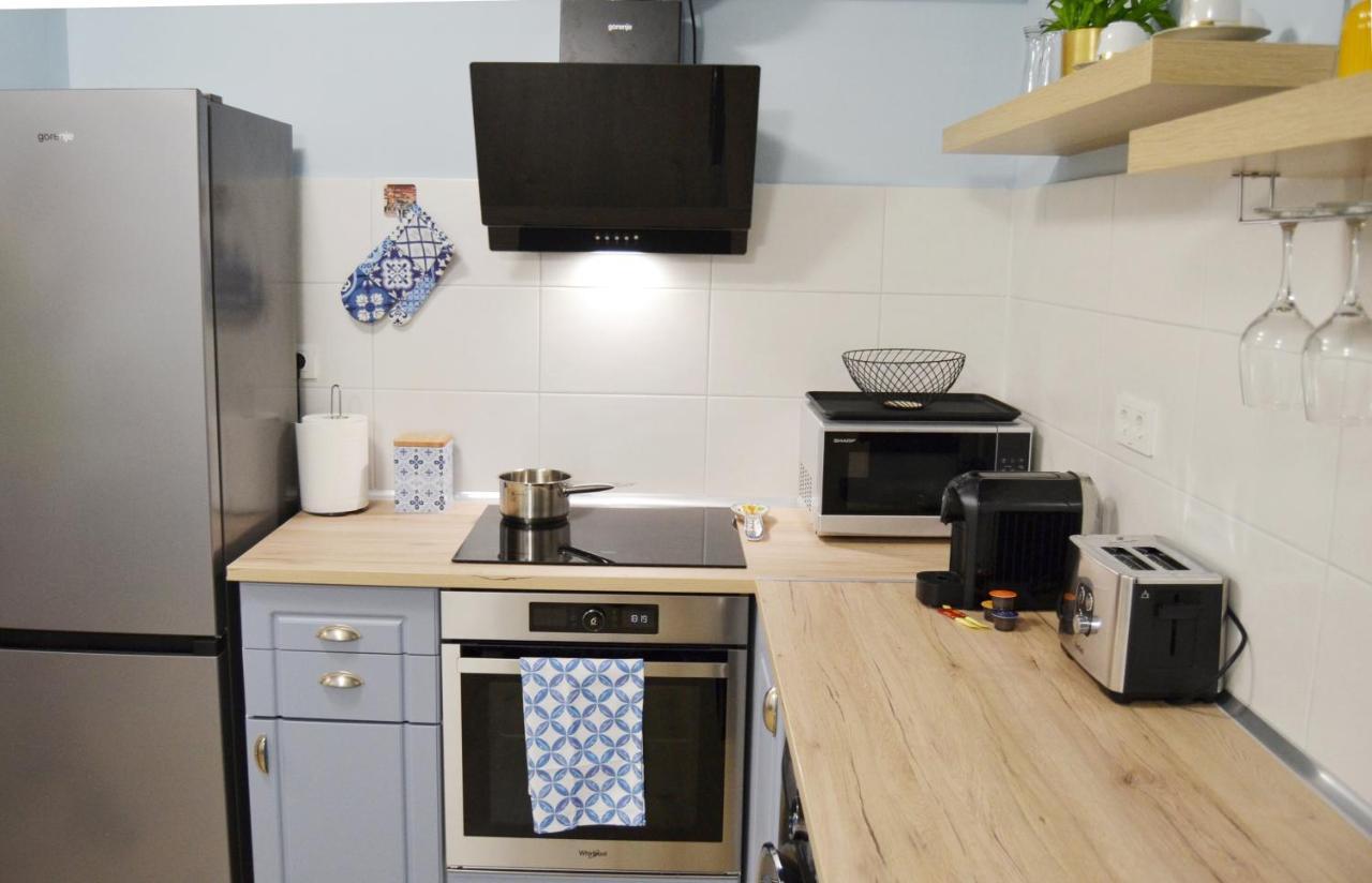 Sunshine - New & Quiet 1Br Apt, Business Area, Close To Airport, Highway A3, Subway Bukarest Exterior foto