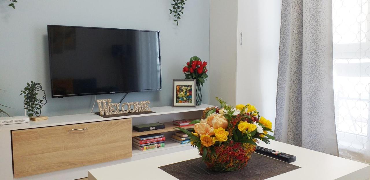 Sunshine - New & Quiet 1Br Apt, Business Area, Close To Airport, Highway A3, Subway Bukarest Exterior foto